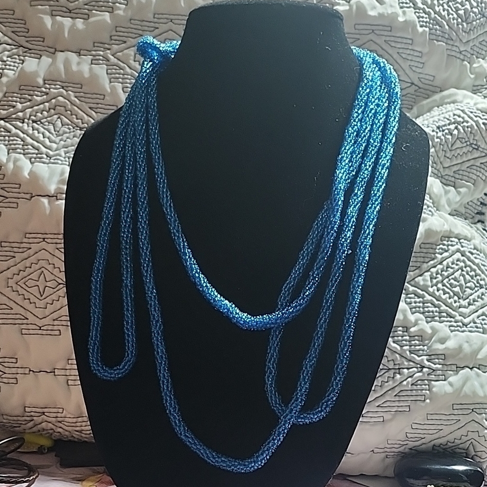 Elegant Blue Beaded Necklace